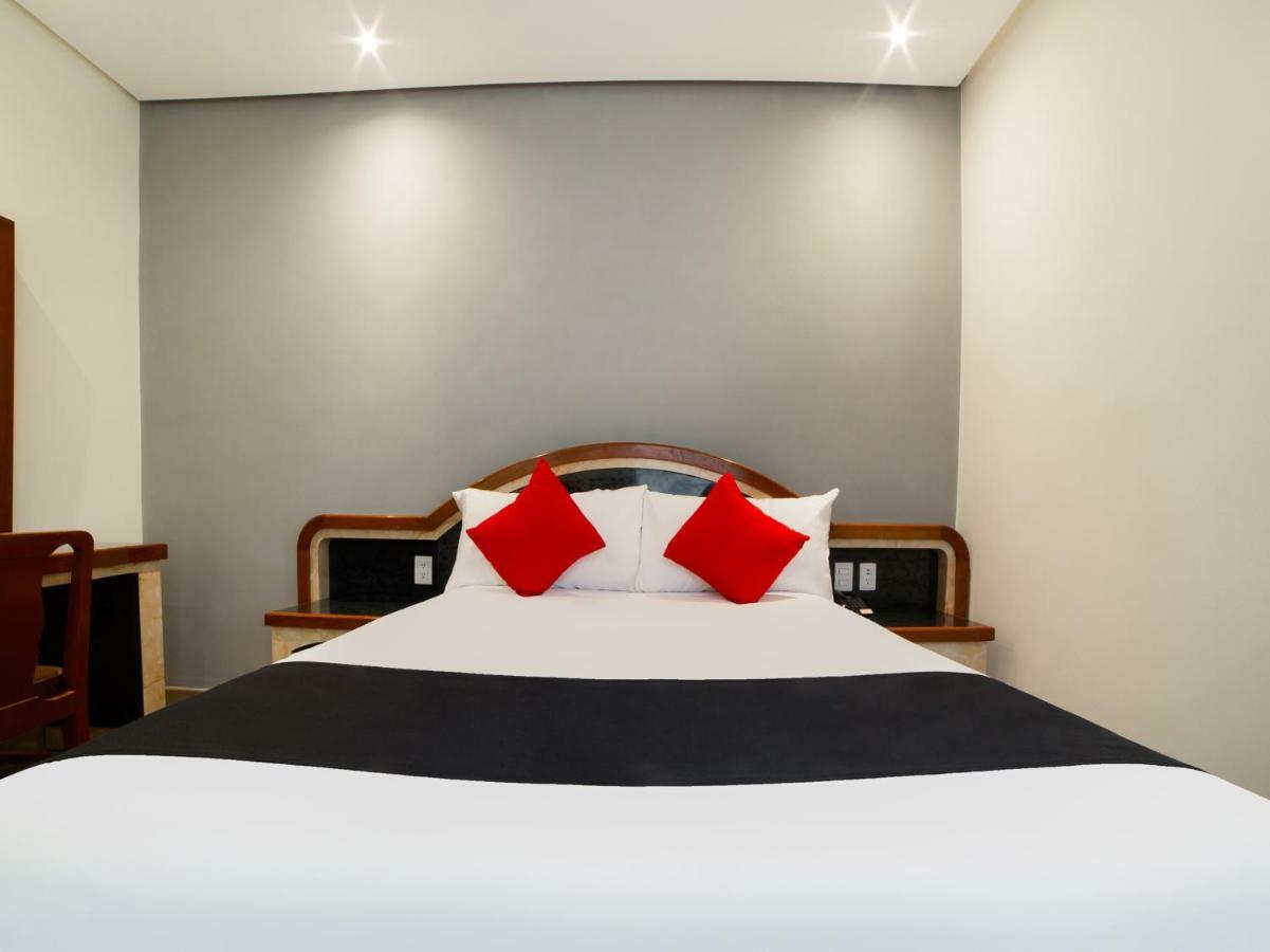 Hotel Monarca เม็กซิโกซิตี้ ภายนอก รูปภาพ
