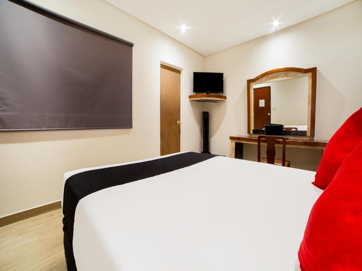 Hotel Monarca เม็กซิโกซิตี้ ภายนอก รูปภาพ